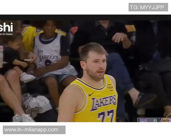 东契奇尽管失误频繁仍砍下38分11篮板5助攻展现超强实力 东契奇尽管失误频繁仍砍下38分11篮板5助攻展现超强实力