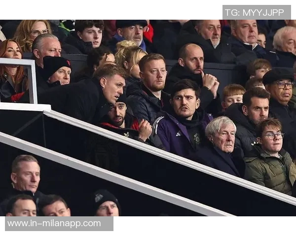 曼联训练缺席马奎尔德里赫特舍什科杰克弗莱彻积极参与展现状态